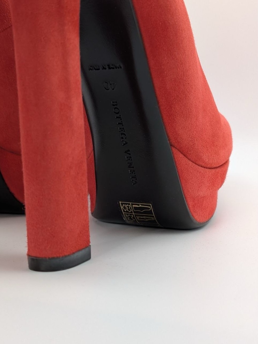 NWT Bottega Veneta Red Suede Platform High Heel Pumps Size 40 US 10 New in Box - Picture 7 of 16